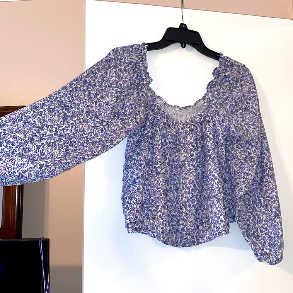 American eagle floral top